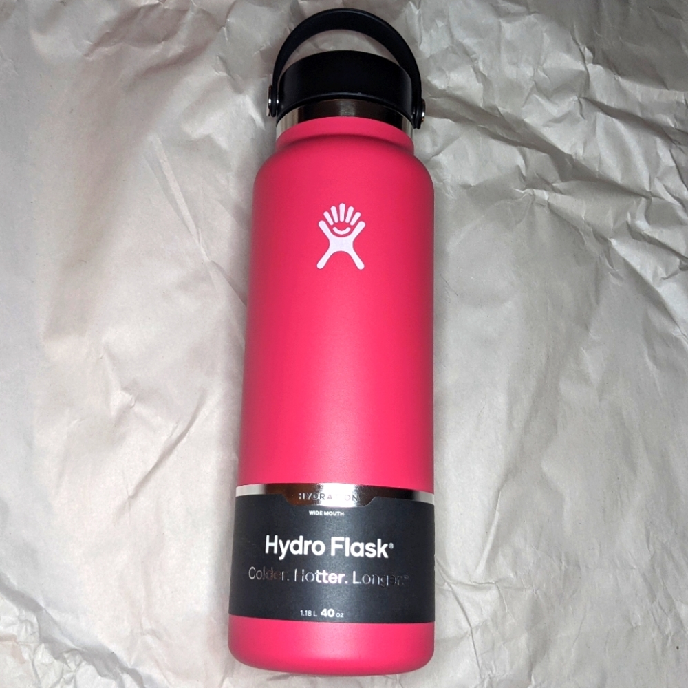 Hydro Flask 40 oz BRAND NEW